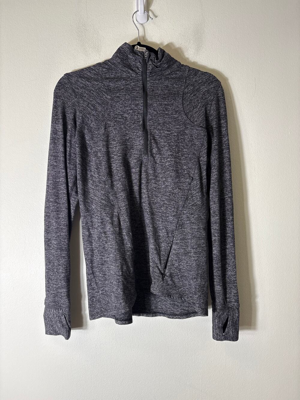 Lululemon Black Heathered Long Sleeve Pullover Sz 6